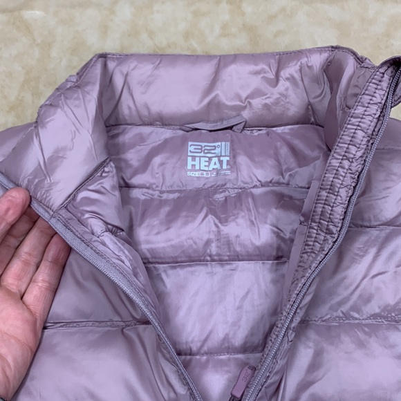 Ladies 32 Degrees lightweight puffer vest. Smalls,Mediums,Larges available - Picture 2 of 6